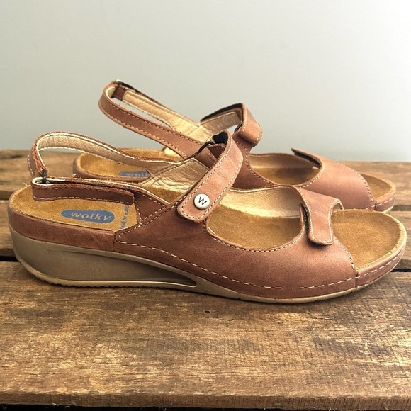 Wolky Brown Leather Walking Sandal Adjustable Ankle EU 42, U.S. 11 - Picture 1 of 9